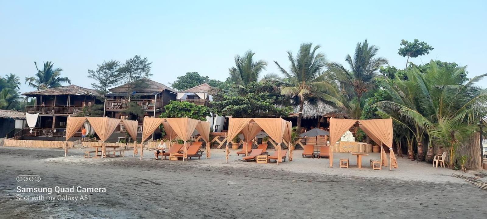 Hotel Sinq Beach Morjim Extérieur photo